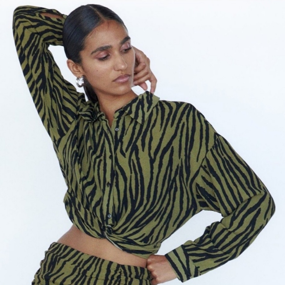 NWT Zara zebra print crop top - Picture 3 of 11